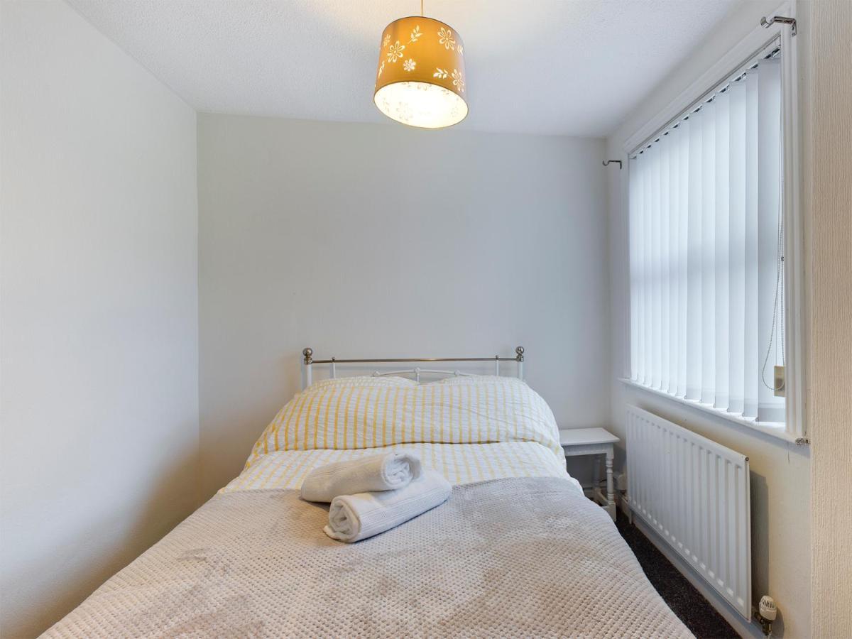 צ'סטר Cheerful 3 Bedroom Home With Free Parking And Wifi מראה חיצוני תמונה